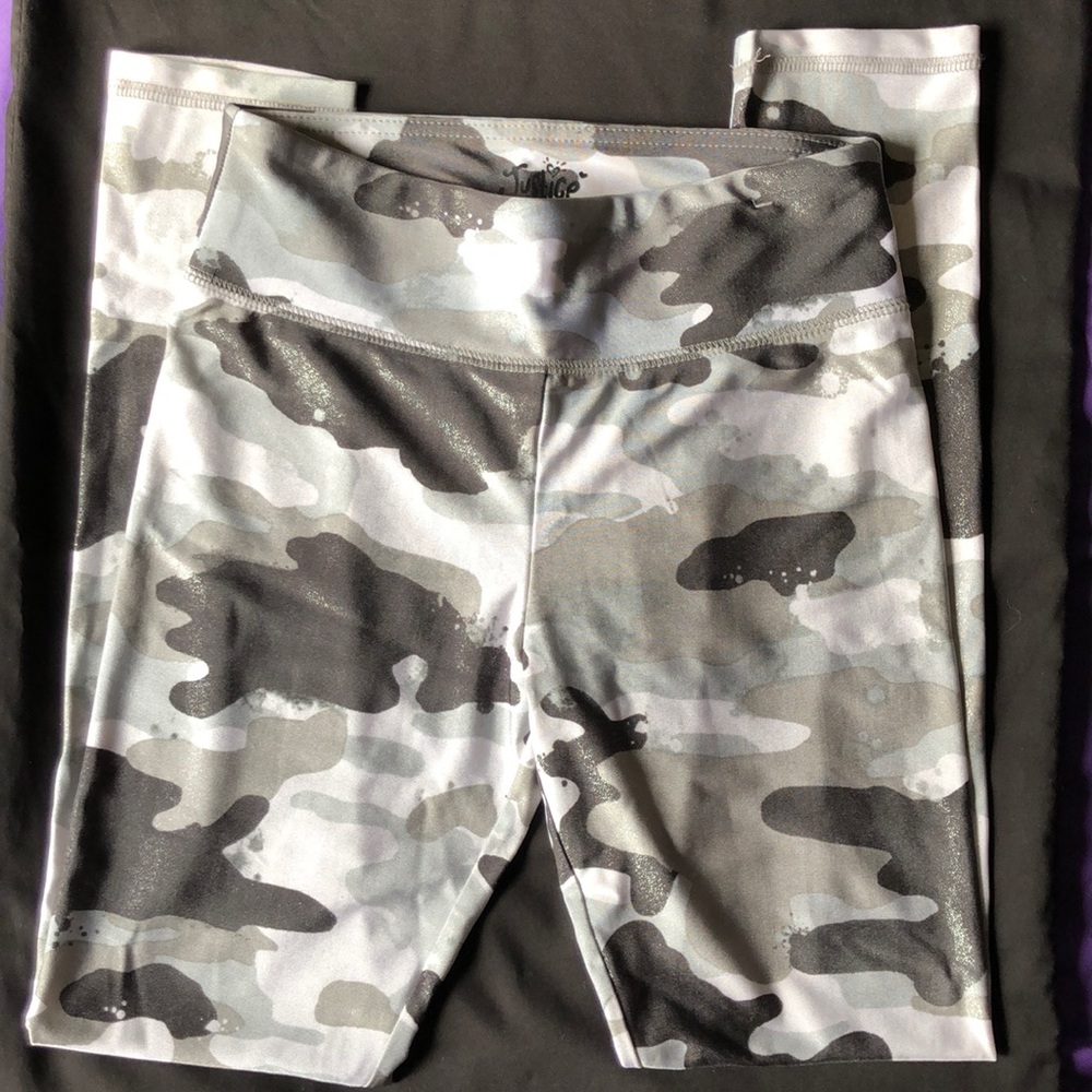 🎀GIRLS🎀 camo leggings